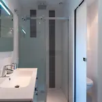 Otel Makom Pereire