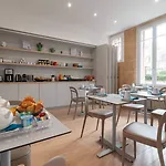 Otel Makom Pereire Paris