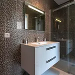 Makom Pereire Otel Paris