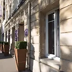 Otel Makom Pereire