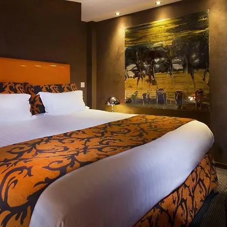 Makom Pereire Hotel Parigi