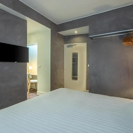 Hotel Makom Pereire 3*