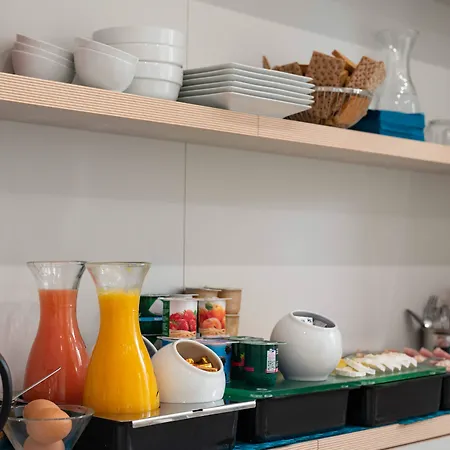 Makom Pereire Hotel Paris