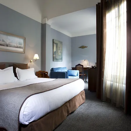 Hotel Makom Pereire 3*