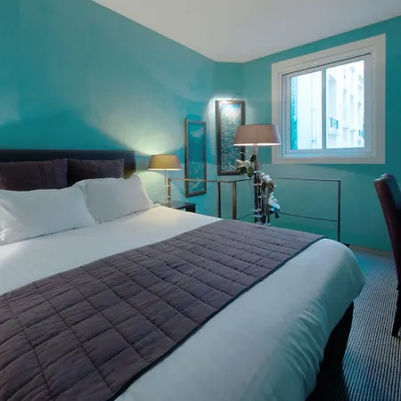 Makom Pereire Hotel 3*