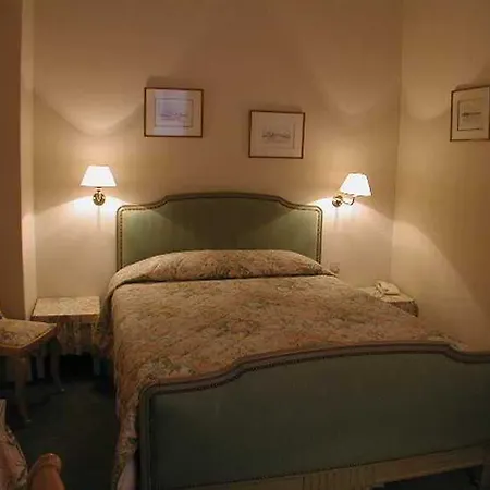 Hotel Makom Pereire 3*