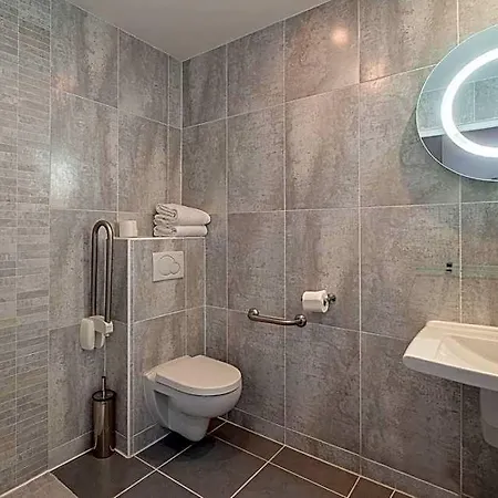 Makom Pereire 3* París