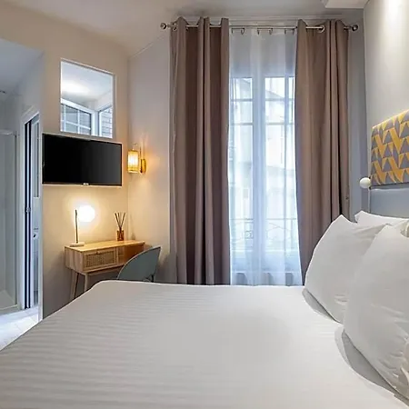 Makom Pereire Hotel