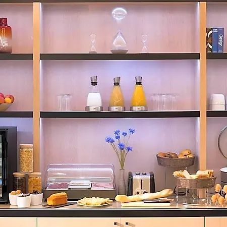 Hotel Makom Pereire París