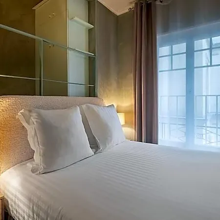Makom Pereire 3*