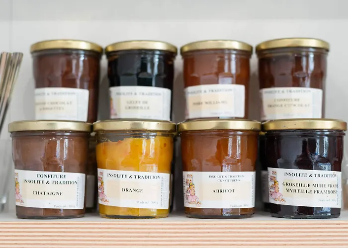 Makom Pereire Hotel 3*