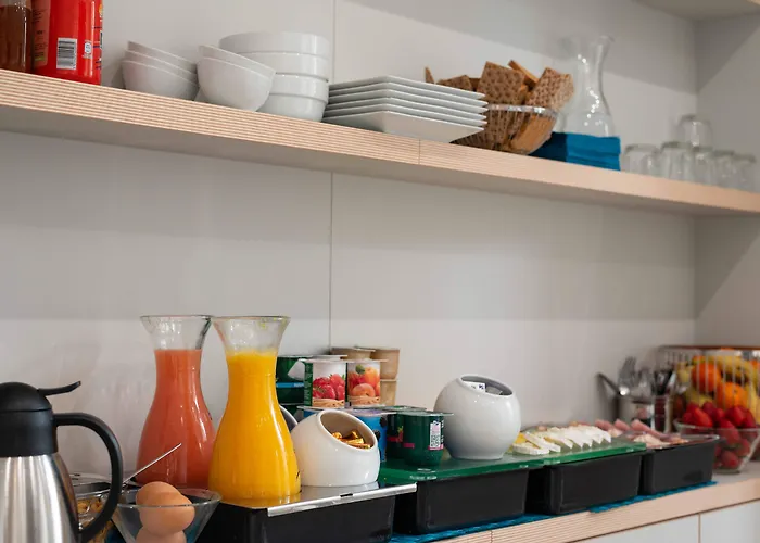 Makom Pereire Hotel Paris