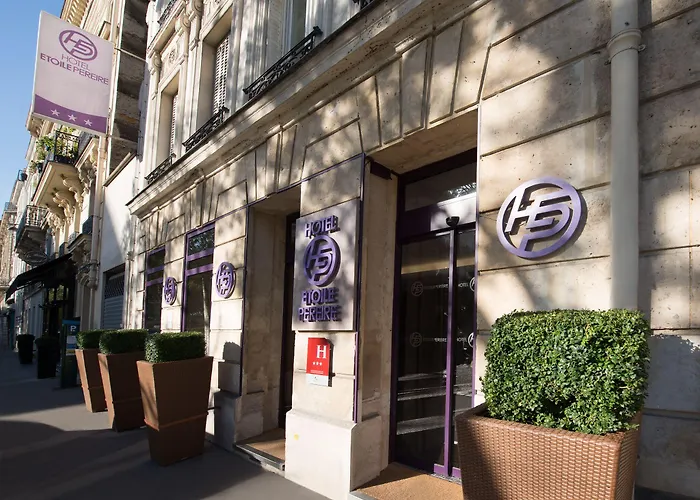 Makom Pereire Hotel 3*