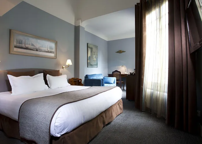 Hotel Makom Pereire 3*