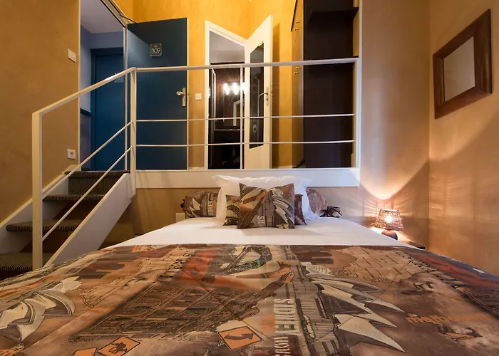 Makom Pereire 3*