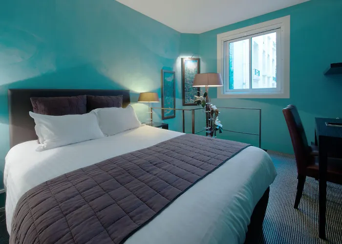 Makom Pereire Hotel 3*