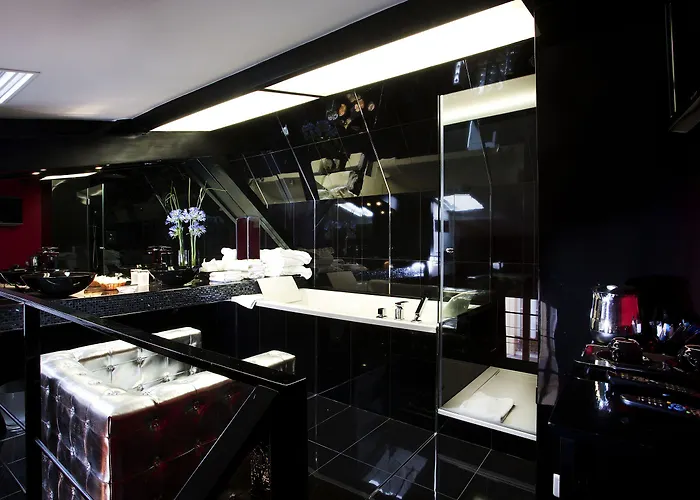 Makom Pereire Hotel Paris