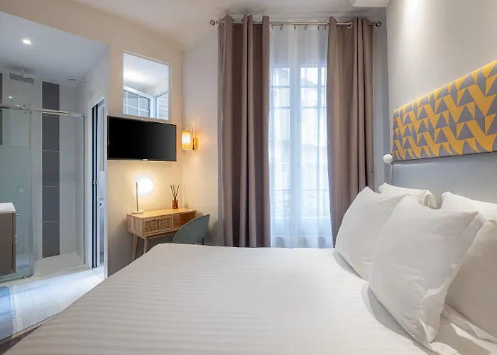 Makom Pereire Hotel Paris