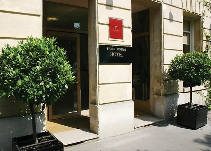 Hotel Makom Pereire 3*