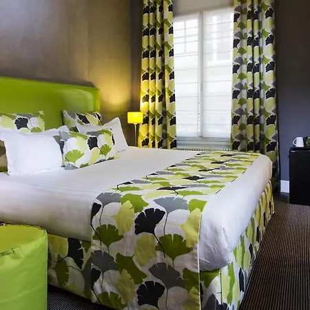Makom Pereire Hotel 3*