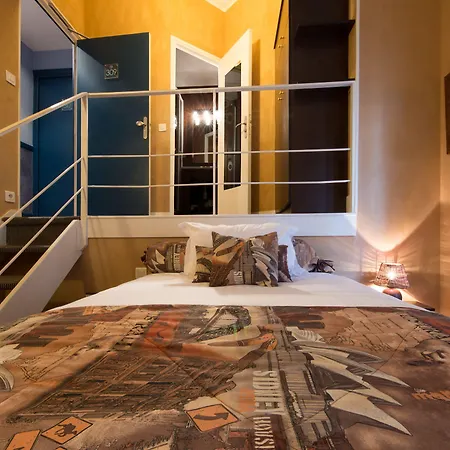 Makom Pereire 3*