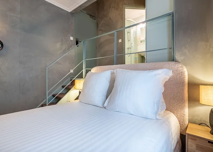 Makom Pereire 3*