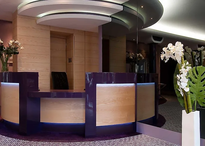 Makom Pereire 3*