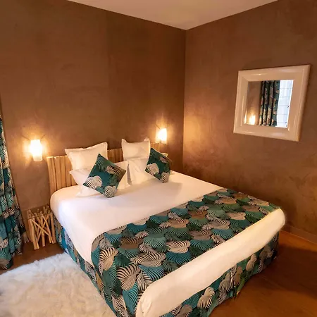 Makom Pereire Hotel