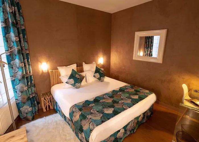 Makom Pereire Hotel